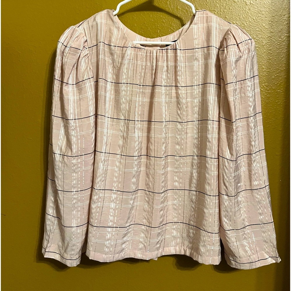 Ann Taylor button up back blouse size large
